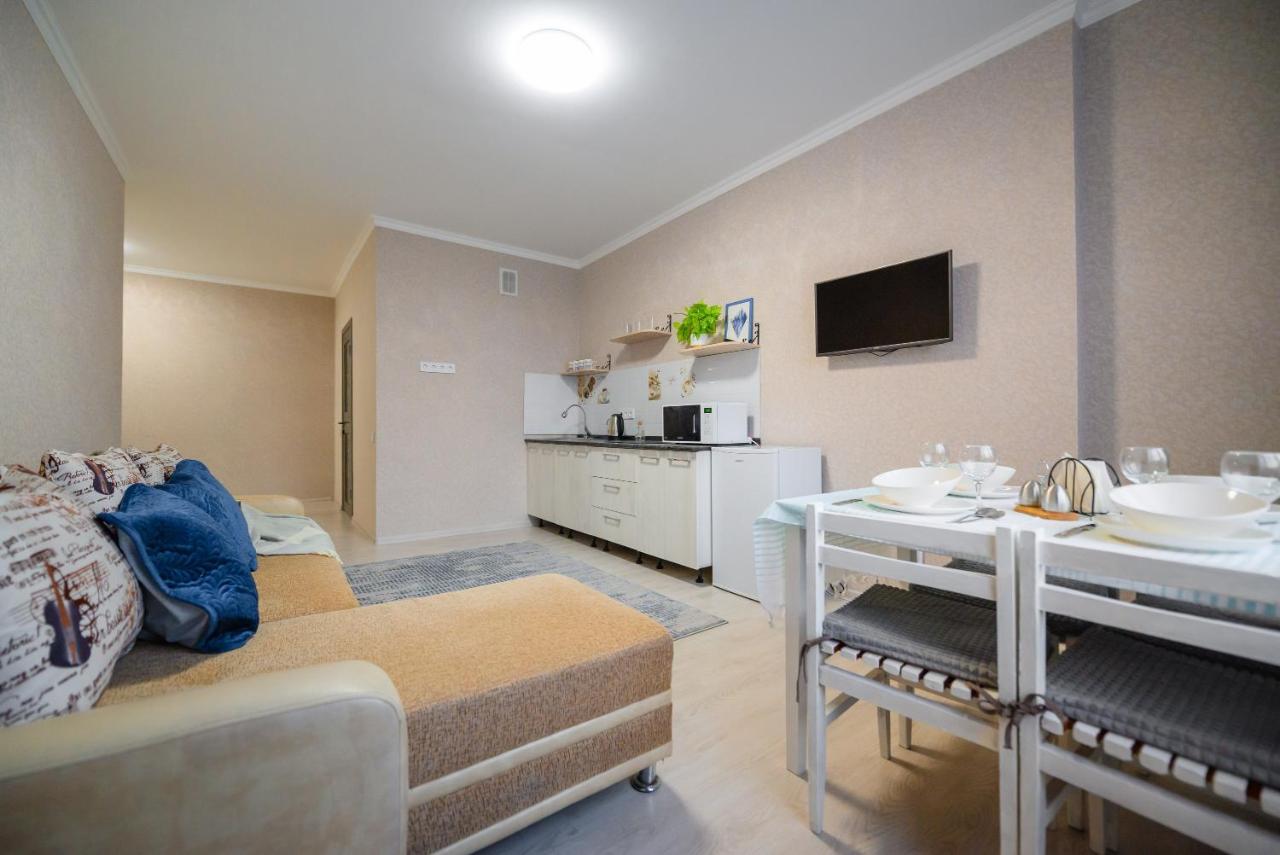 Apartment как дома- уютная двухкомнатная квартира в жк атлант Almaty